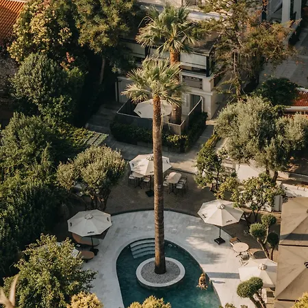 The Bold Type Hotel, A Member Of Design 5* 파트라