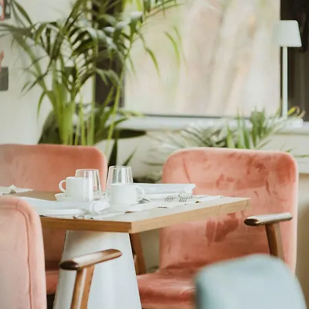 酒店 The Bold Type Hotel, A Member Of Design 帕特雷