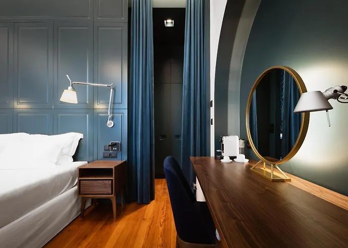 The Bold Type Hotel, A Member Of Design 파트라