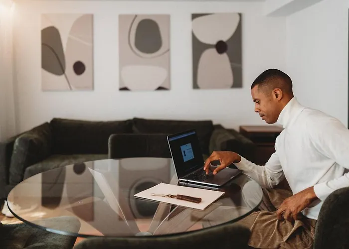 فندق The Bold Type Hotel, A Member Of Design 5*