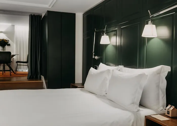 The Bold Type Hotel, A Member Of Design מלון פאטרה