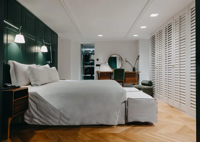 The Bold Type Hotel, A Member Of Design מלון פאטרה