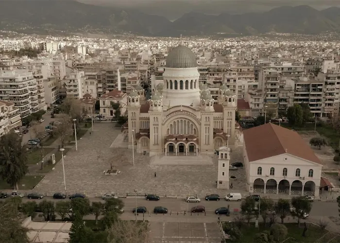 The Bold Type Hotel, A Member Of Design מלון פאטרה